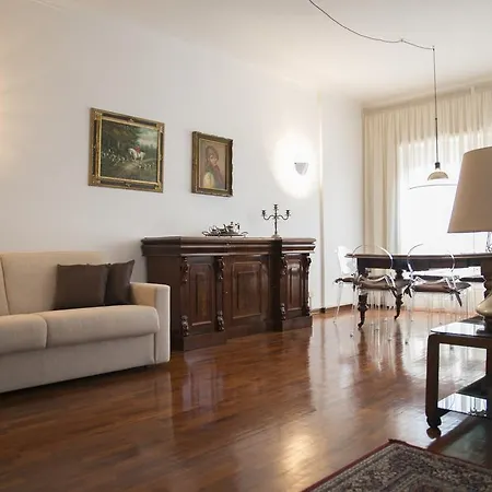Plumbird Boutique & Apartman
